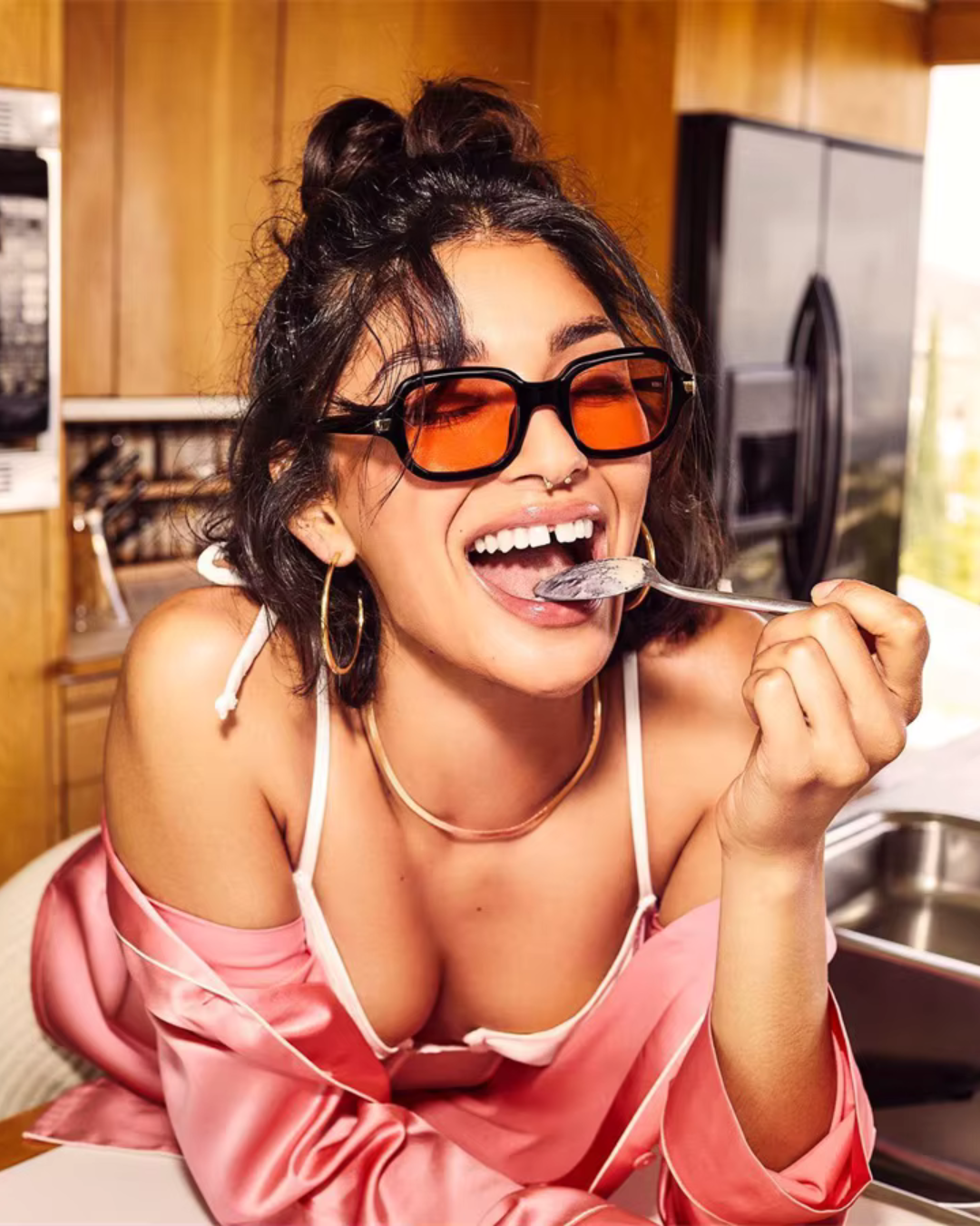 Vintage Vierkante Oranje Vrouwen Zonnebril Met Zwarte Montuur