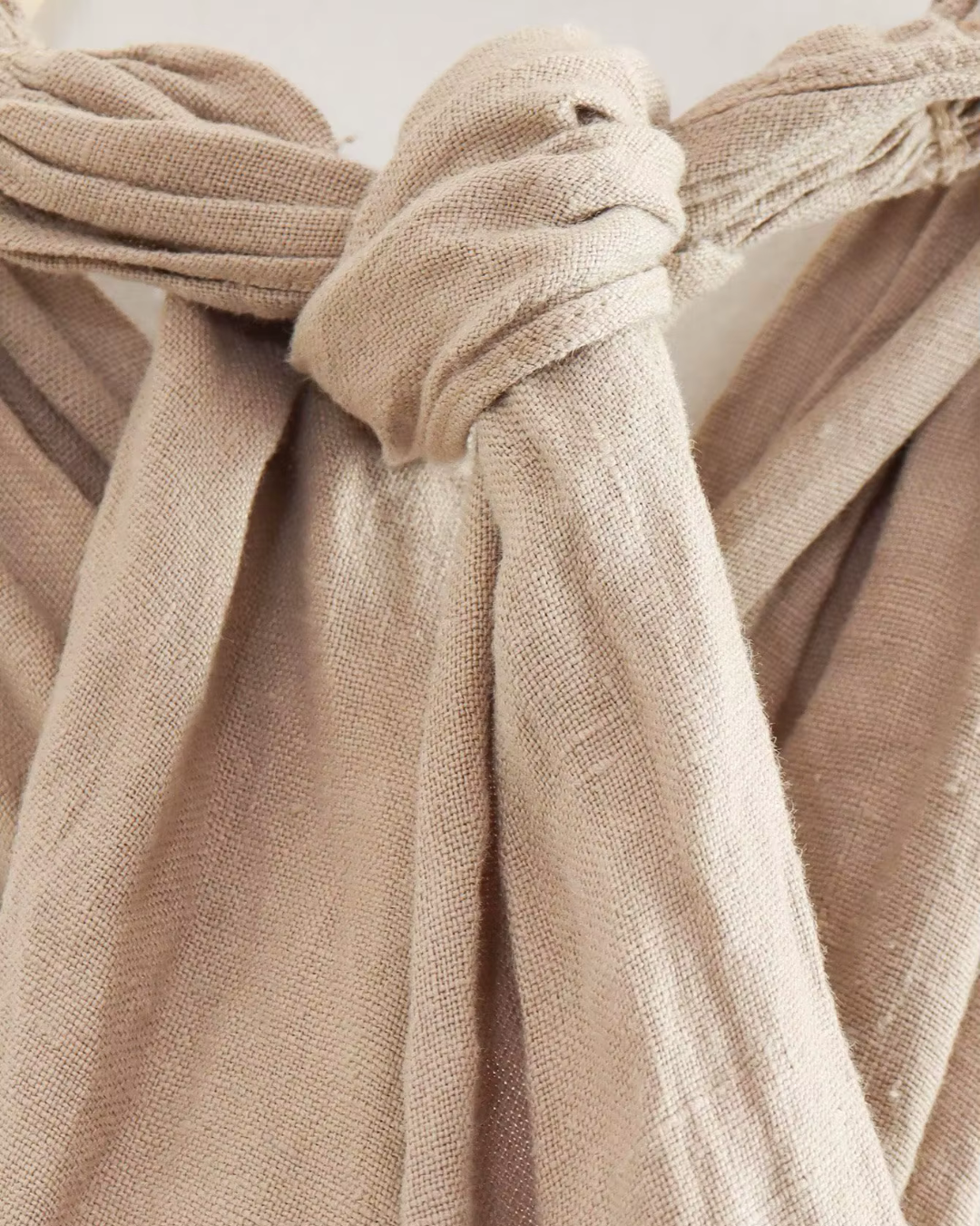 Elegante Rugloze Linnen Halter Crop Top voor Dames